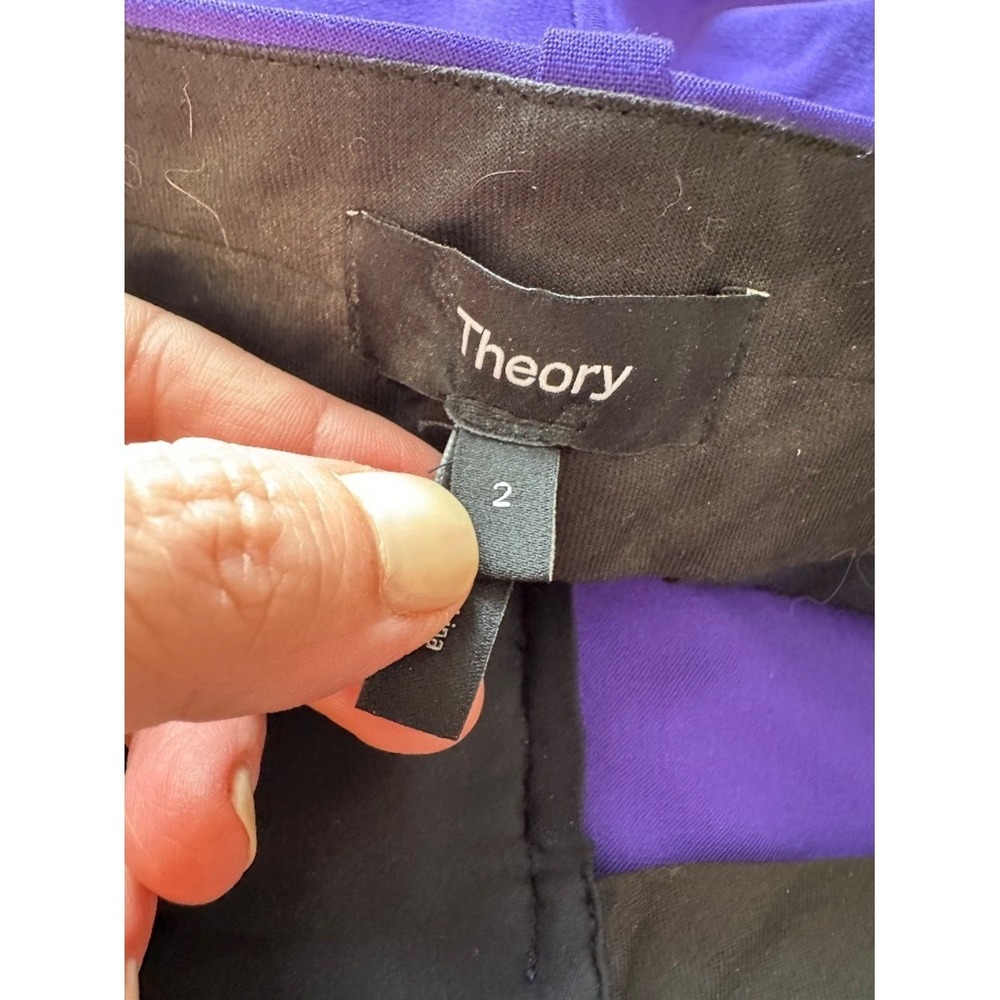 Theory Pleated Low-Rise Wide Leg Pant in Good Wool - Blue Iris (Purple) | Size 2 - Picture 9 of 12